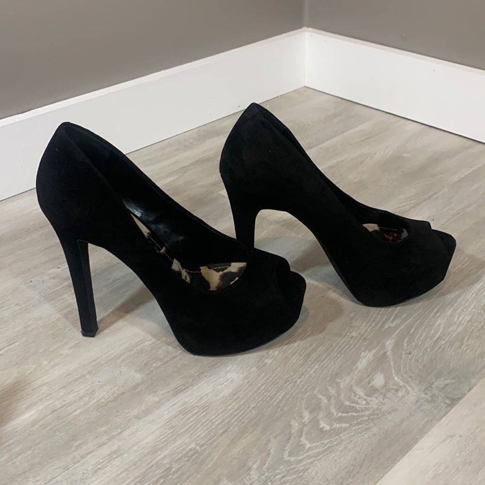 Jessica Simpson High Heel - Picture 8 of 10